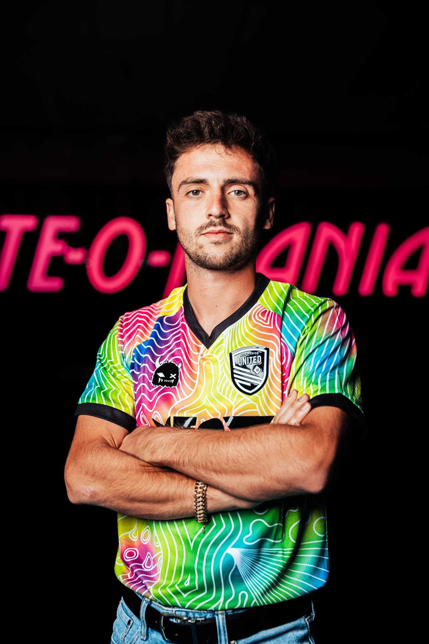 MW x NMU Flows Kits (Multi Color)
