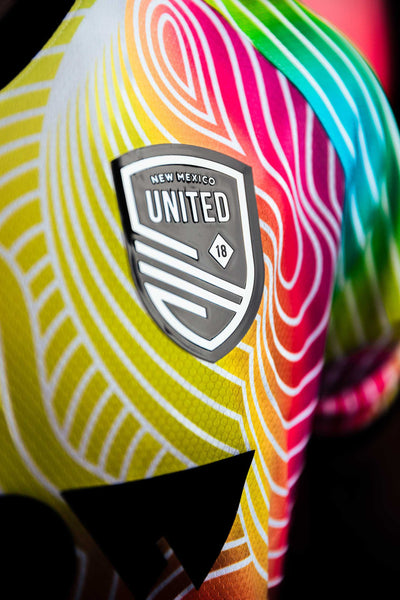 MW x NMU Flows Kits (Multi Color)