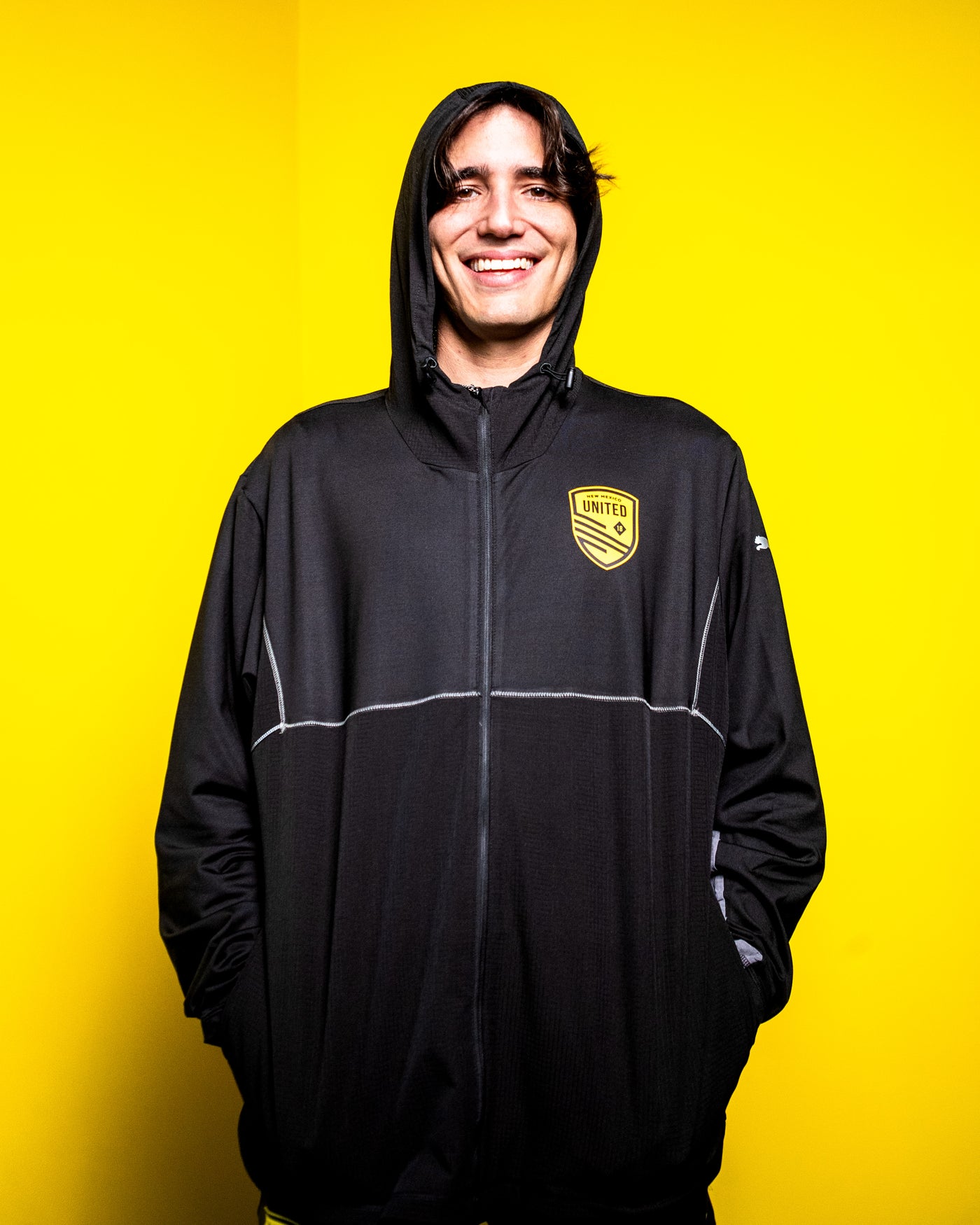 United Puma Runners Jacket (XL Only)