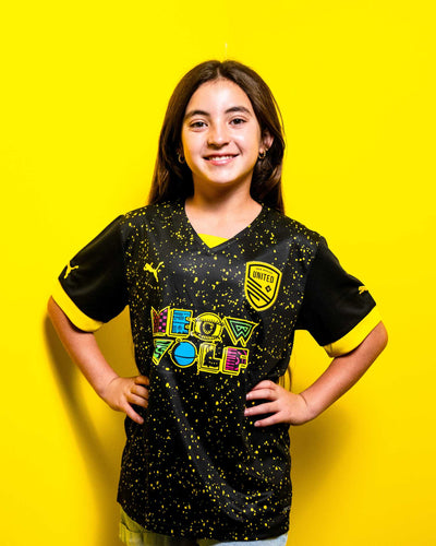 Youth Glitch Kit (Medium Only)