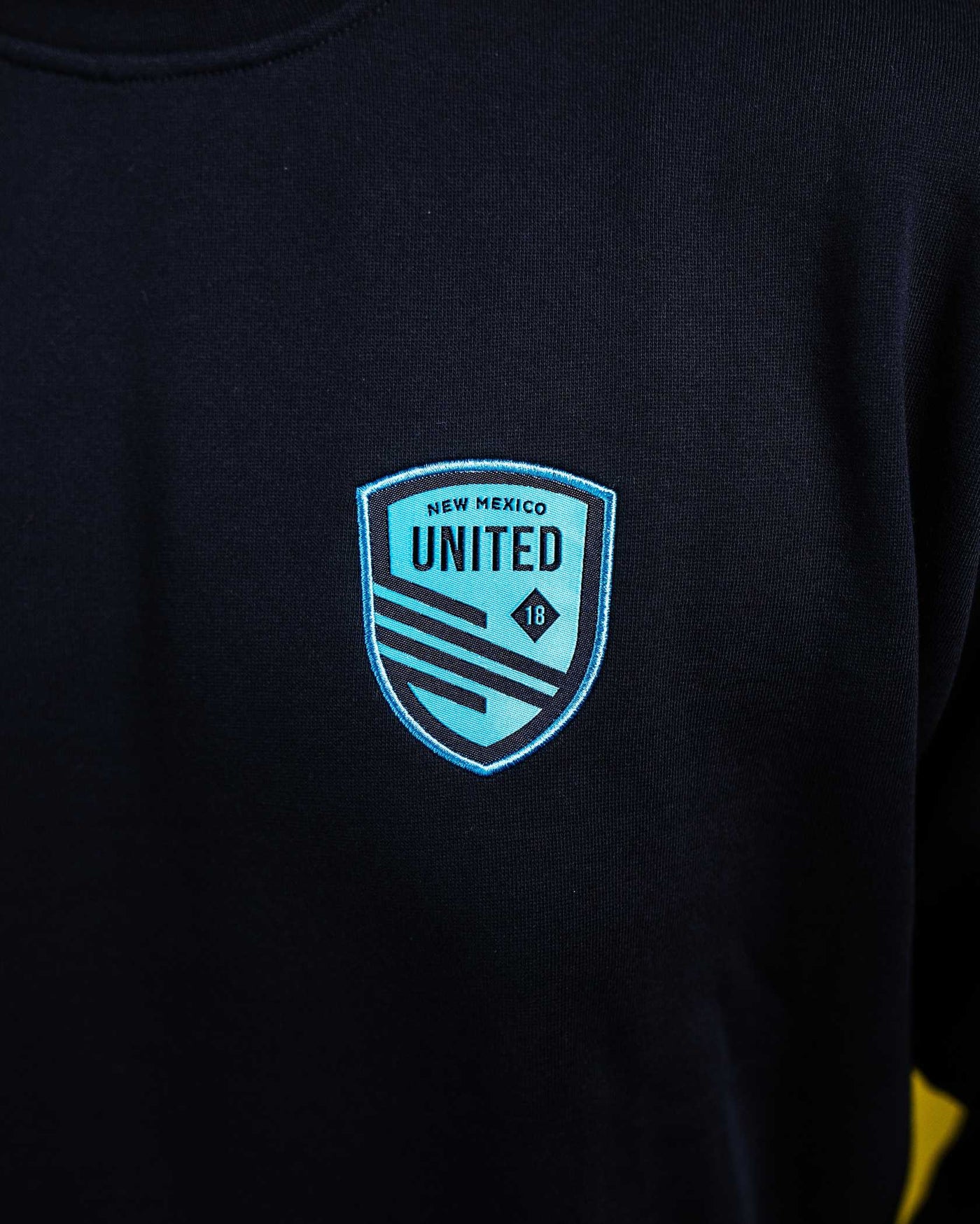 NM Ribbon Sweatshirt