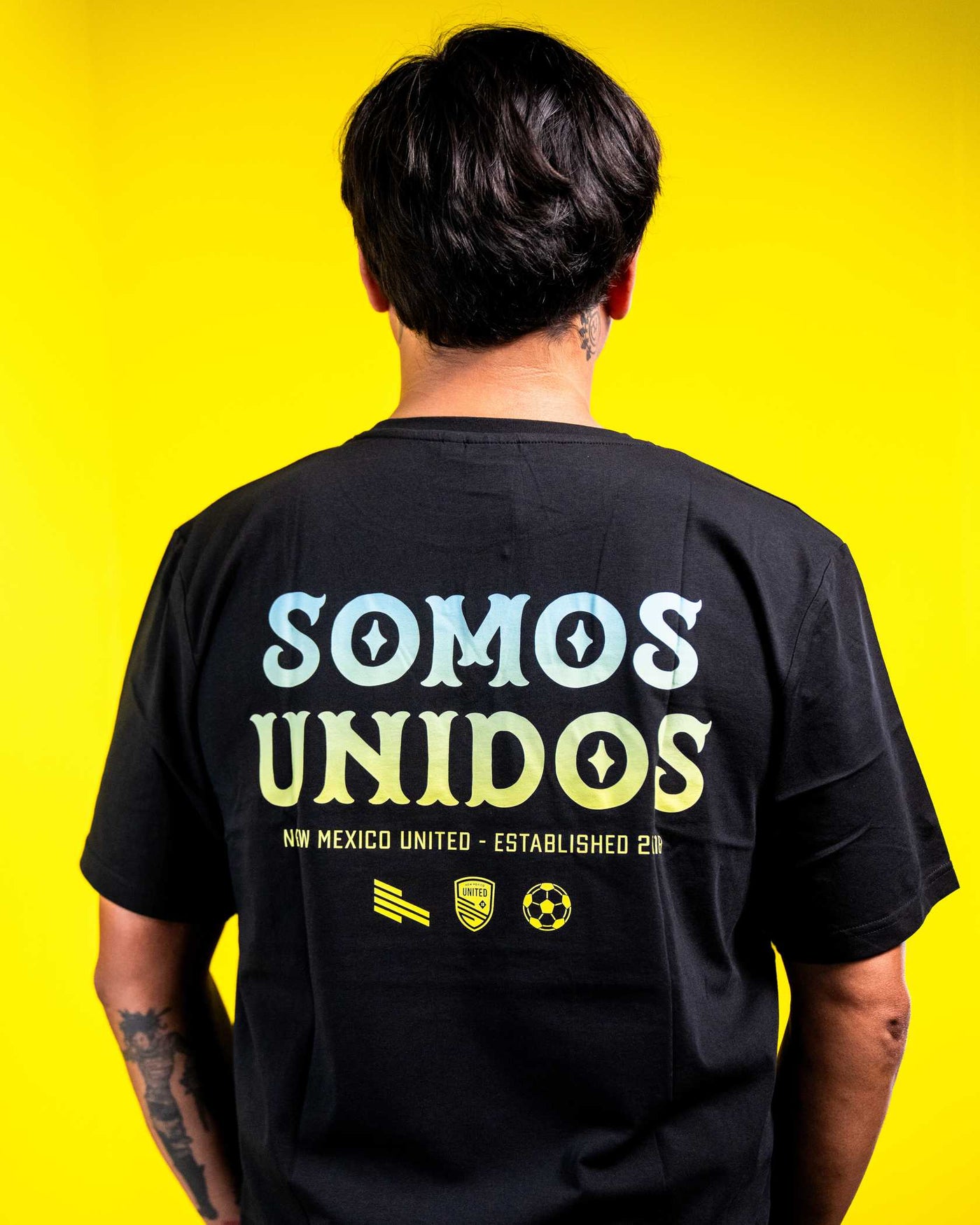 Unidos Est Tee