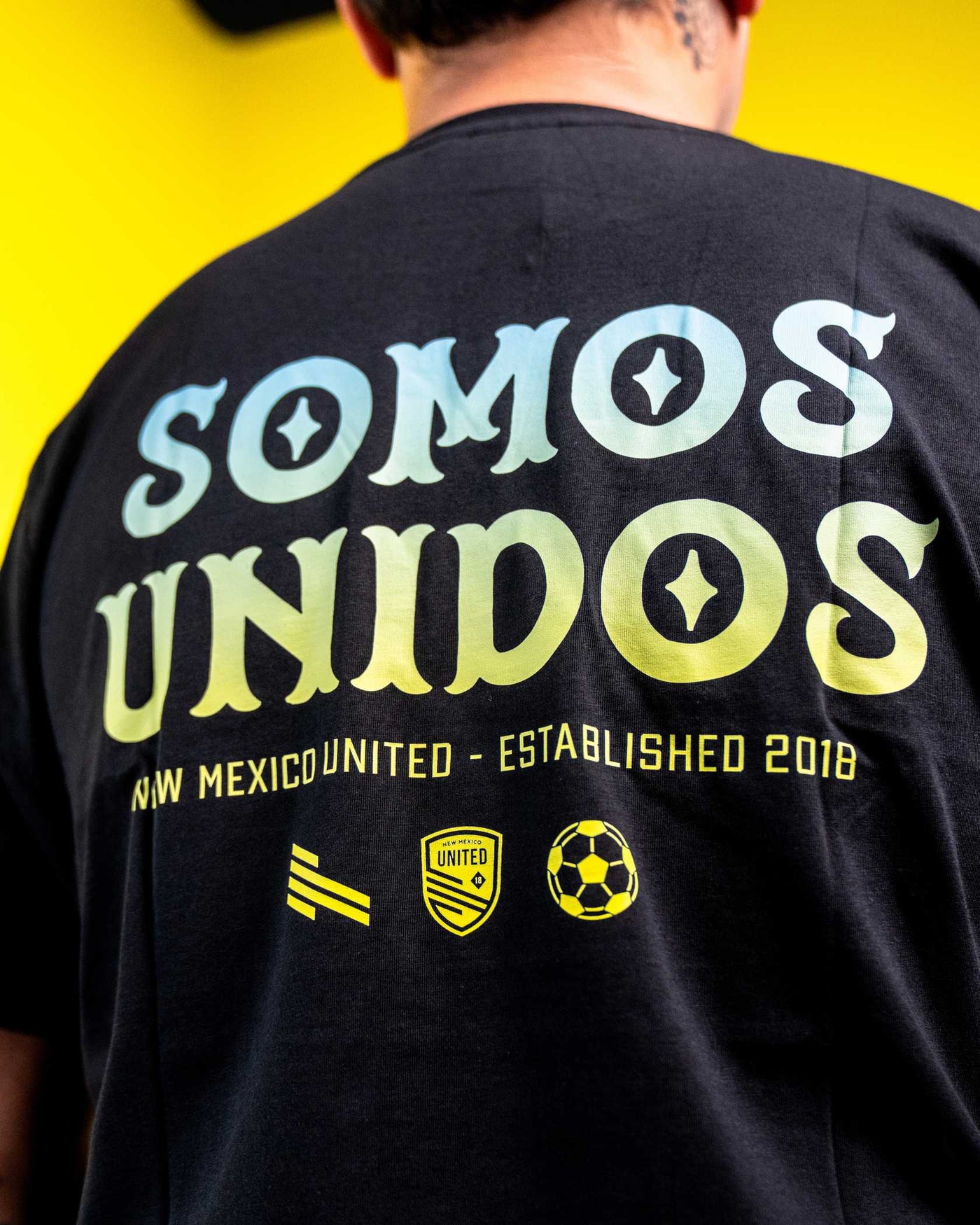 Unidos Est Tee